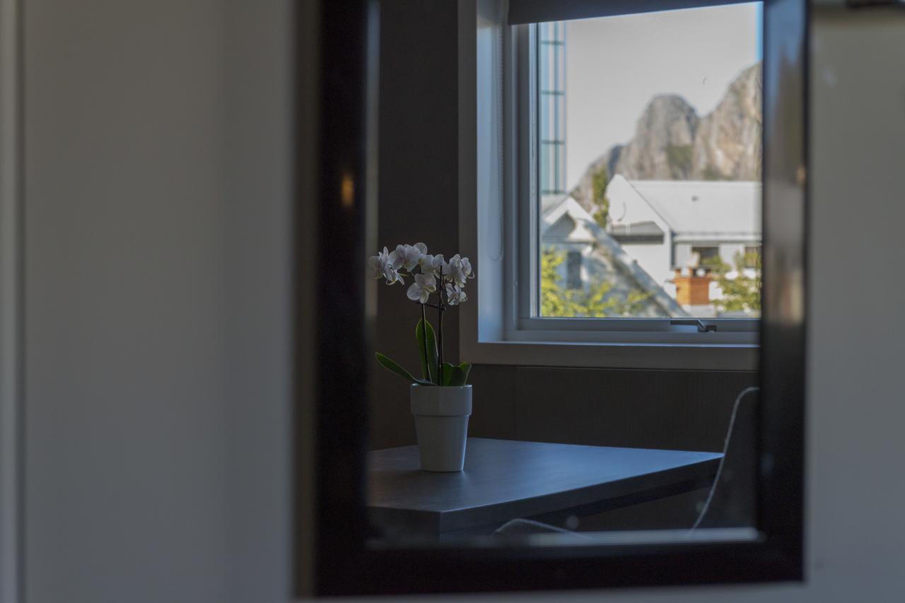 Fast Hotel Svolvaer Ngoại thất bức ảnh